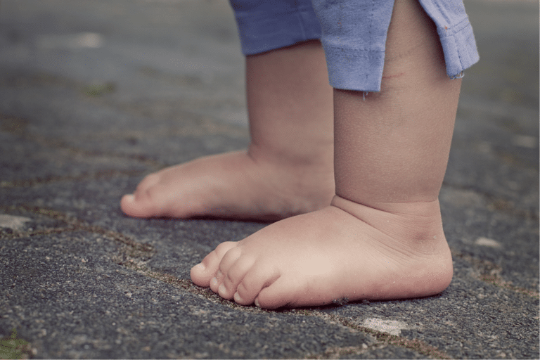 A pair of toddler's feet - Anya baby & breastfeeding app