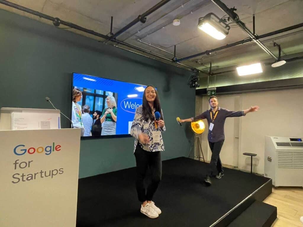 Magdalena Przelaskowska and Noam Feinstein welcome talk at Google.