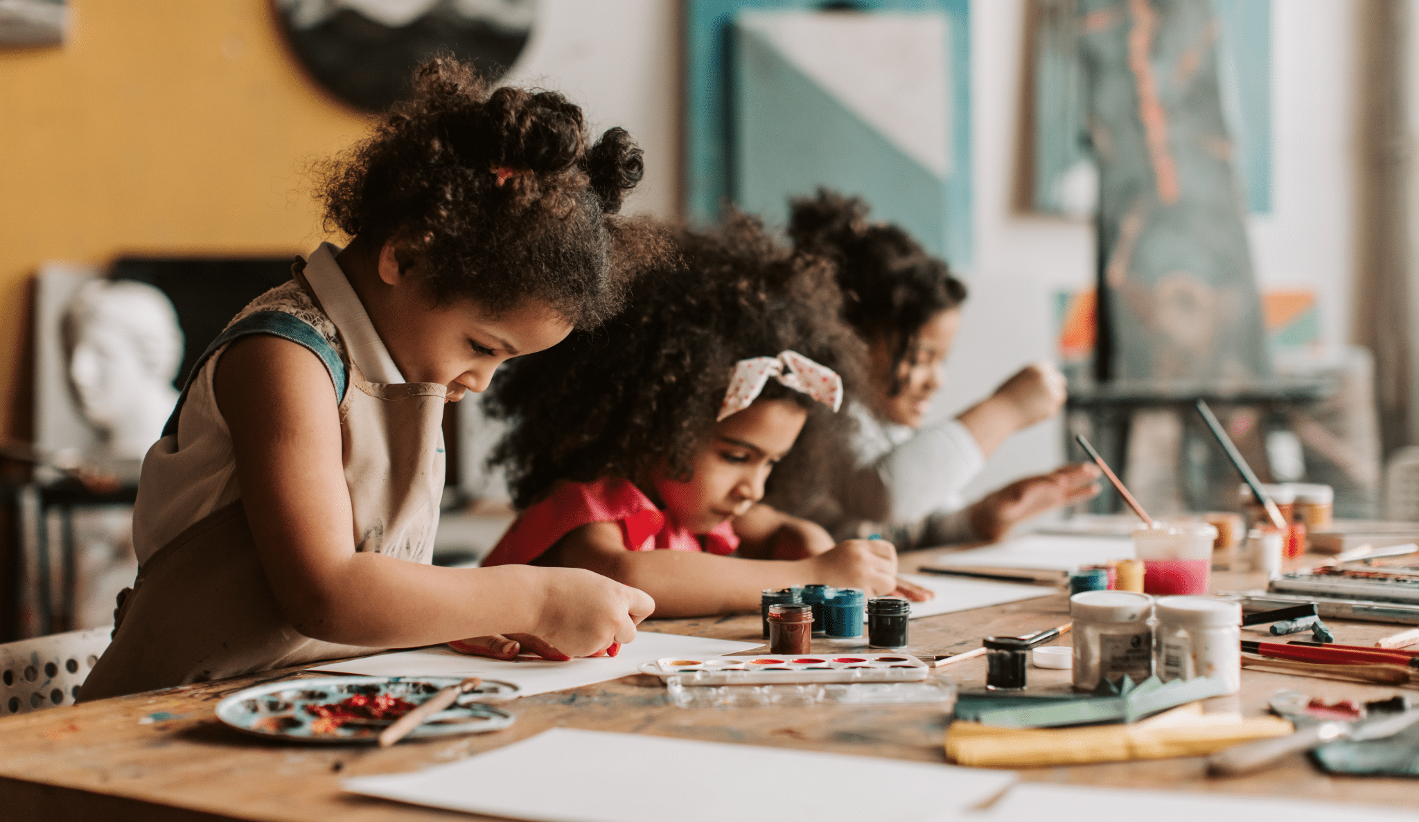 children doing art
